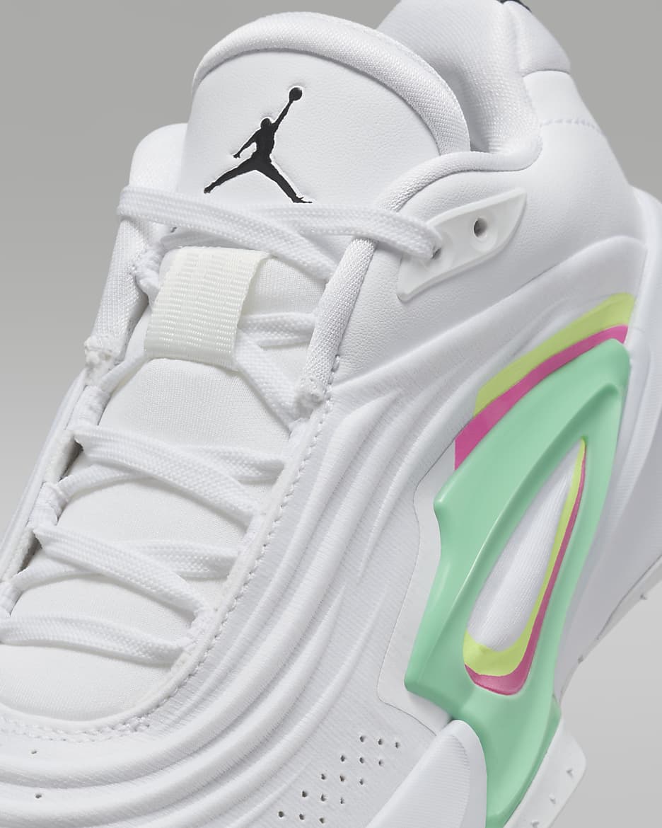 Luka 3 Photo Finish Older Kids Basketball Shoes. Nike CA